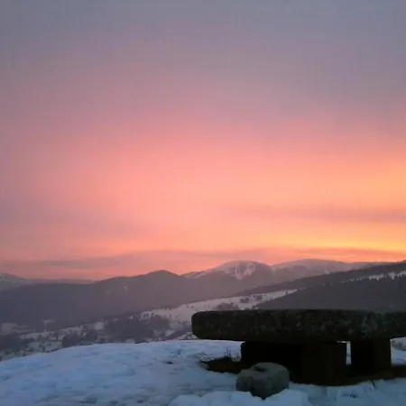 Chalet A Avec Vue Sur Montagne + Balcon *