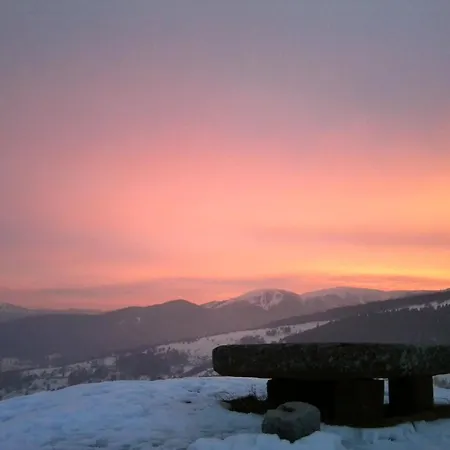 A Avec Vue Sur Montagne + Balcon
